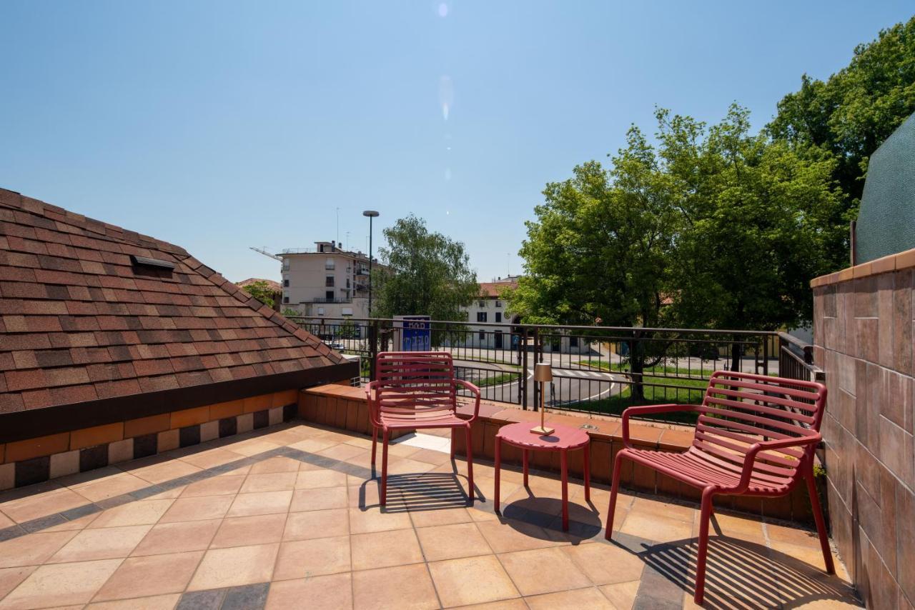 7° Cielo Apartment - Venezia - Mestre With Terrace Екстер'єр фото